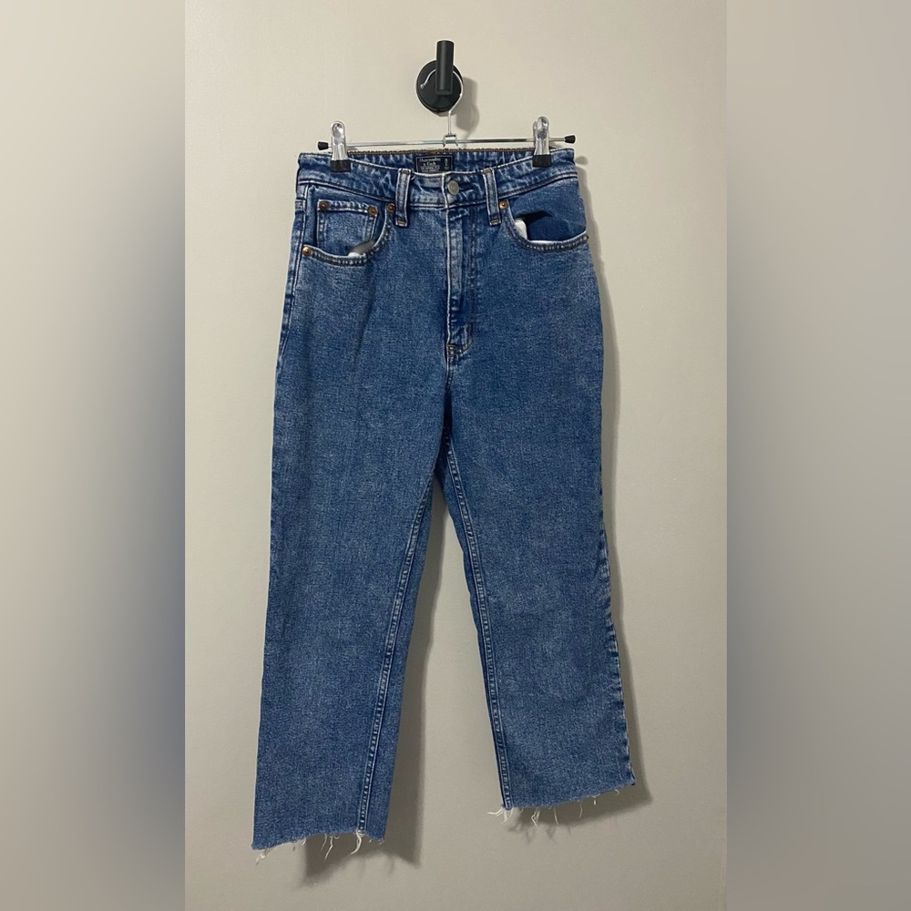 abercrombie and fitch zoe natural rise‎ ankle straight